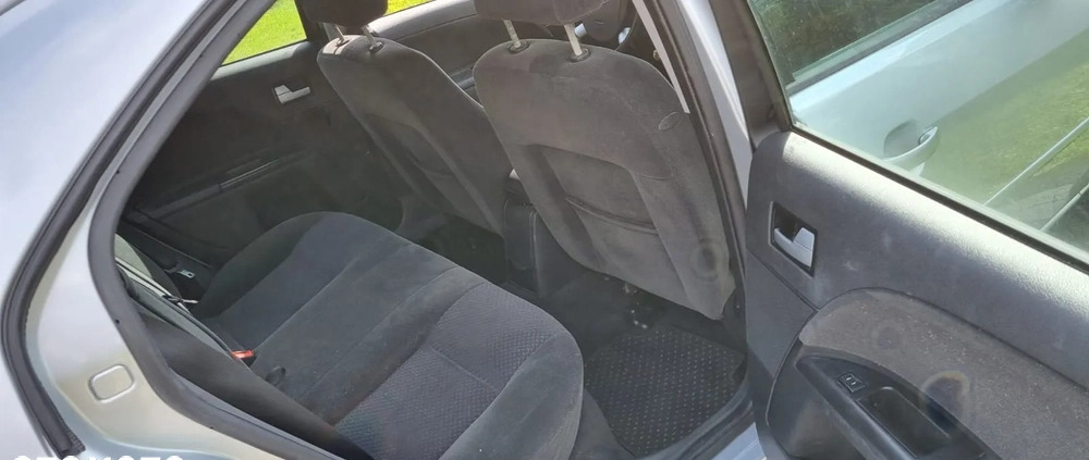 Ford Mondeo cena 3950 przebieg: 225000, rok produkcji 2001 z Trzcińsko-Zdrój małe 137